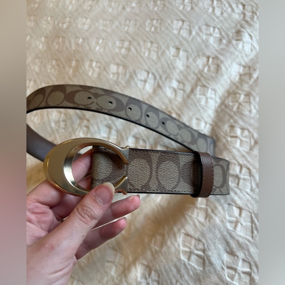 NWOT Coach Signature Logo Belt | Size Small - Picture 2 of 8